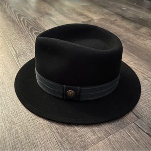 Goorin Bros 100% Wool Black Hat with Hat Band Sz XXL